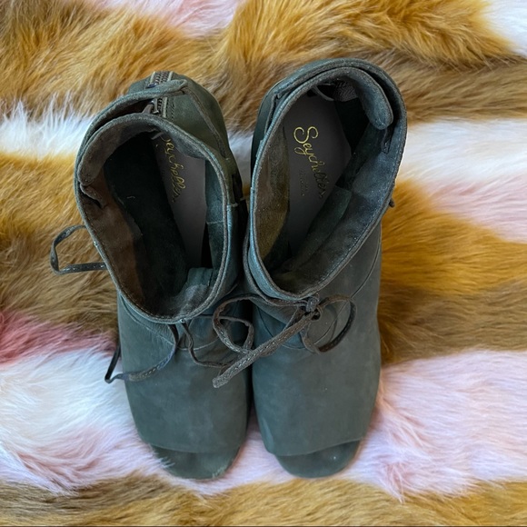 Seychelles Green Suede Triple Threat Booties - Picture 9 of 10